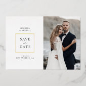 Simplistische witte zwarte foto Sla de datum op Folie Uitnodiging (Voorkant)