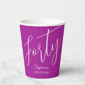 Simply Modern Script Donkerroze 40e verjaardag Papieren Bekers (Voorkant)