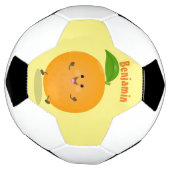 Sinaasappel citrusvruchten die met klauterdansen voetbal (Gedraaid)