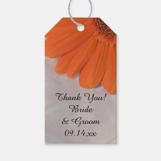 Sinaasappel Daisy and White Satin Wedding Favor La Cadeaulabel (Voorkant)