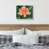 Sinaasappel Daylily Canvas Afdruk (Insitu (Slaapkamer))