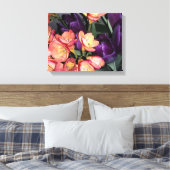 Sinaasappel en paarse bloemen canvas afdruk (Insitu (Slaapkamer))