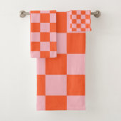 Sinaasappel en Roze Checkerboard Patroon Bad Handdoek (Insitu)