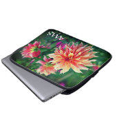 Sinaasappel en roze Dahlia BloedInitialen Laptop Sleeve (Voorkant onderkant)