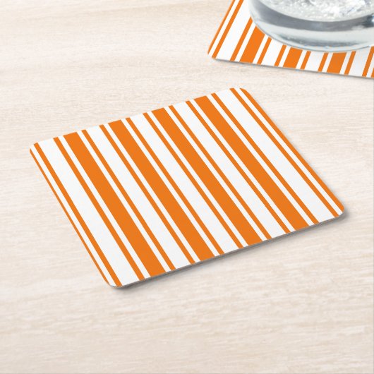 Sinaasappel en witte snoepjes strepen kartonnen onderzetters (Schuin)