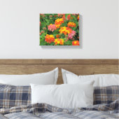 Sinaasappel & gele bloemen uitgerekt canvas print (Insitu (Slaapkamer))