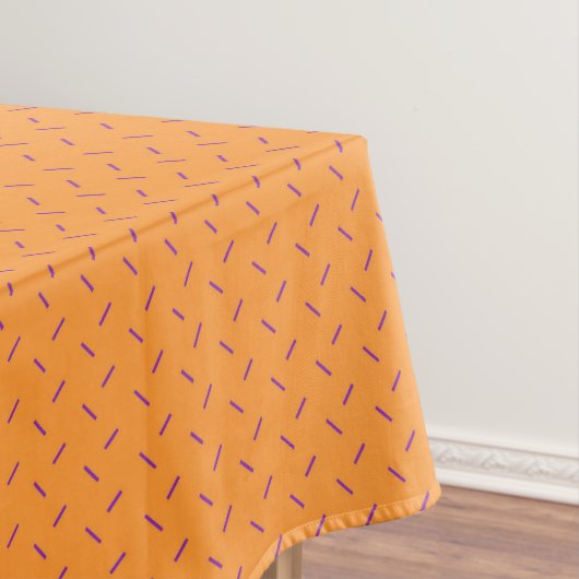 Sinaasappel met Paarse Dash Pattern Tablecloth Tafelkleed (Voorbeeld)