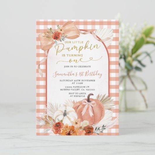 Sinaasappel Onze kleine pompoen wordt een verjaard Kaart (Staand voorkant)