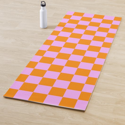 Sinaasappel + Roze Checkered-schaakbordpatroon Yogamat (In situ)
