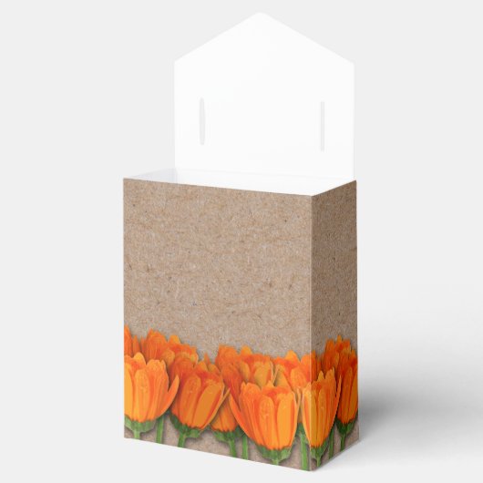 Sinaasappel Tulp op Kraft Tent Style Favor Box Bedankdoosjes (Geopend)