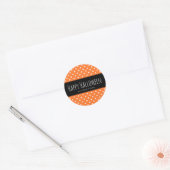 Sinaasappel & Witte Polka Dot Halloween Favor Ronde Sticker (Envelop)