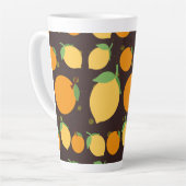 sinaasappels- en citroenpatroon latte mok (Linkerhoek)