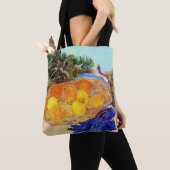 Sinaasappels met blauwe handschoenen, Van Gogh Tote Bag (Dichtbij)