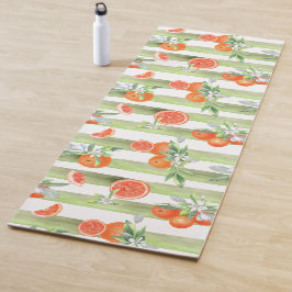 Sinaasappels op groene en witte strepen yogamat