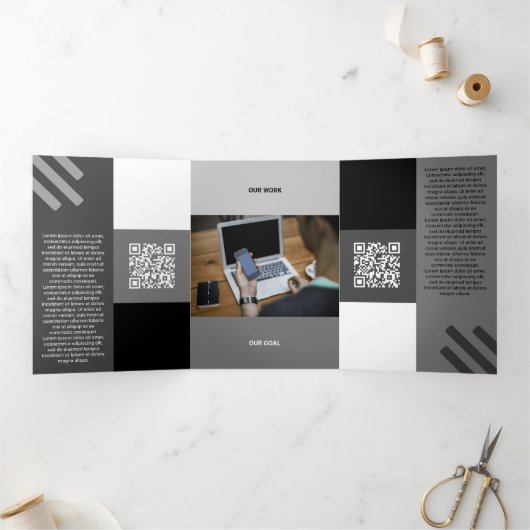 Sind Black Tone Squared off Qr Codes Drieluik Kaart (Binnen)