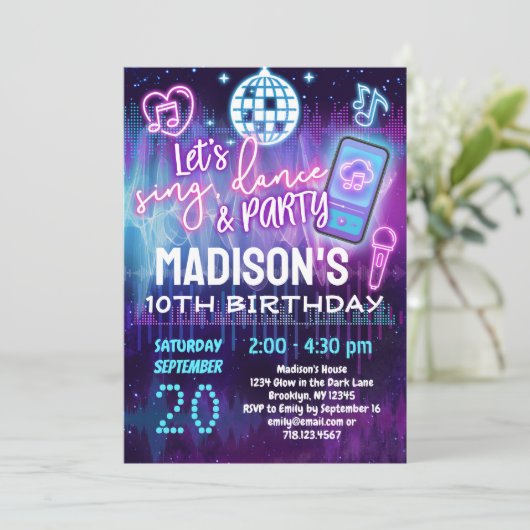 Sing, Dance & Party Girls Music Birthday Party Kaart (Staand voorkant)