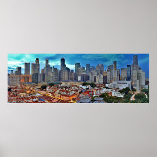 Singapore skyline bekeken vanuit Chinatown bij zon Poster