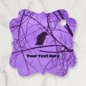 Single Black Crow in Barren Trees Hazy Paarse luch Bedankjes Labels (Achterkant)