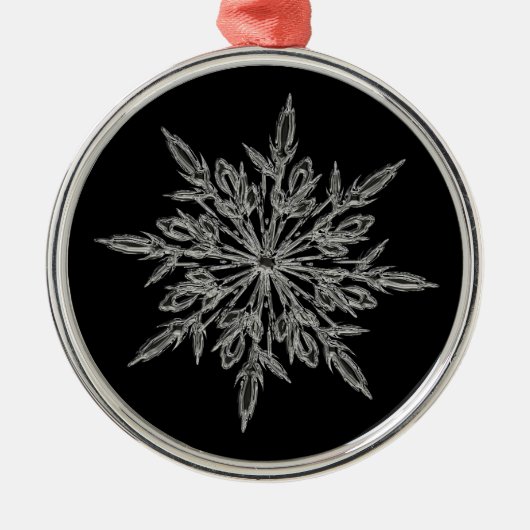 Single Ice Crystal on Black Elegant Metalen Ornament (Voorkant)