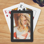 Single Photo-sjabloon op zwart Pokerkaarten<br><div class="desc">Enig Malplaatje van de Foto met een Dun Witte Lijst op de Zwarte Partij die Kaarten speelt.</div>