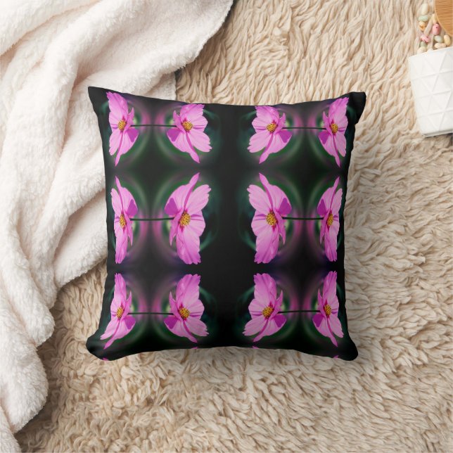 Single Pink Cosmos Flower Abstract Pattern Kussen (Deken)