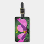 Single Pink Cosmos Flower in Bloom Personalized Bagagelabel (Voorkant verticaal)