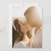 Single roze roos bij laatste foto elegante bruilof kaart (Achterkant)