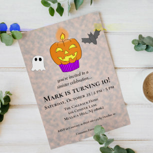 Siniestra verjaardagscupcake voor Halloween Kaart
