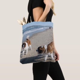 Sint-Bernard-honden op het strand Tote Bag