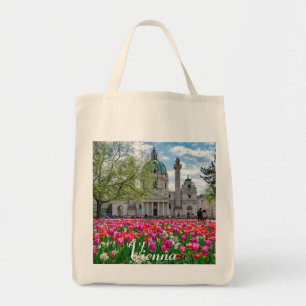 Sint-Charles-kerk in het voorjaar in Wenen, Oosten Tote Bag