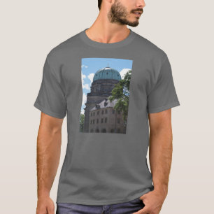 Sint-Elisabethkerk in Neurenberg, Duitsland T-shirt