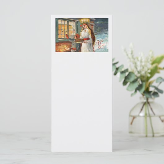 Sint Lucia en kind brengen saffraanbrood (Staand voorkant)