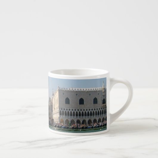 Sint-Mark-plein van het Grote Kanaal Espresso Kop (Rechts)