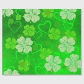 Sint-Patrick's Day Clovers and Hearts Cadeaupapier (Vlak)