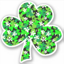 Sint Patrick's Day Floral Shamrock
