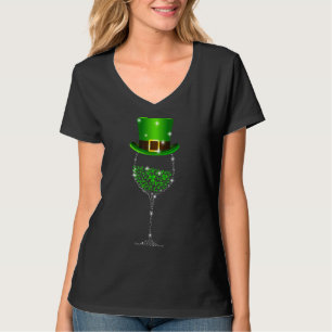 Sint-Patrick's Day Shamrock Wine Glass for Womens T-shirt