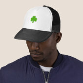 Sint Patrick's Shamrock Drawing Trucker Pet (In situ)