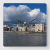 Sint-Pauluskathedraal Vierkante Klok (Voorkant)