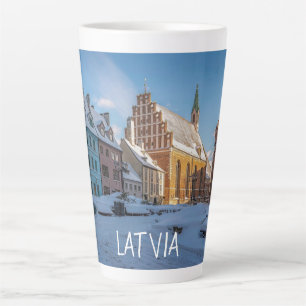 Sint-Peter kerk in de winter in Riga, Letland Latte Mok