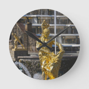Sint-Petersburg, Grote Cascade-fonteinen Ronde Klok