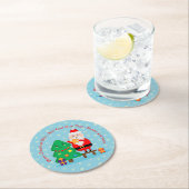 Sinterkerstkerstboom 20xx met kersttekst toevoegen ronde kartonnen onderzetter (Insitu)