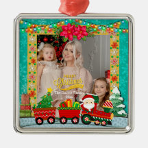 Sinterklaas in de trein met geschenken en kerstboo