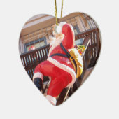 Sinterklaas op de brandtrap keramisch ornament (Links)