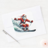 Sinterklaas vrolijk skiën op besneeuwde hellingen vierkante sticker (Envelop)