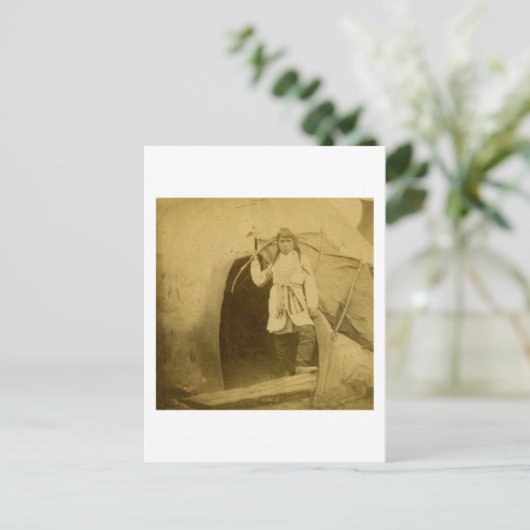 Sioux Hunter met Bow door T-shirt Pee Briefkaart (Staand voorkant)