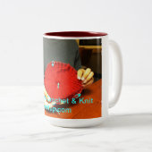 Sip, Crochet en Knit Tweekleurige Koffiemok (Voorkant rechts)