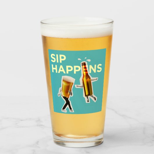 "Sip Happens" quirky and light-hearted Beer Glass Glas (Voorkant gevuld)