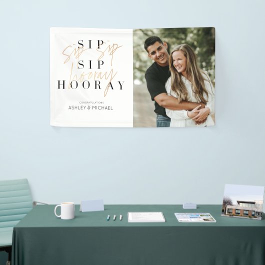 Sip Sip Hooray Moderne Gold Script Engagement Part Spandoek (Beurs)