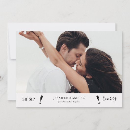 Sip Sip Hooray We hebben een foto gemaakt waarop d Aankondiging (Achterkant)