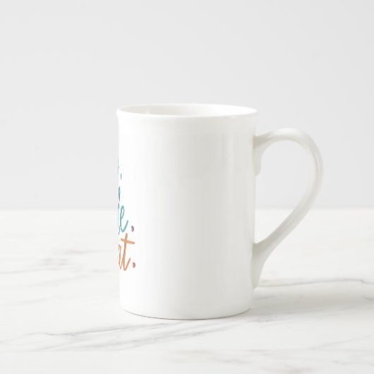 Sip, Smile, Repeat - Specialty Bone China Mokken (Rechts)